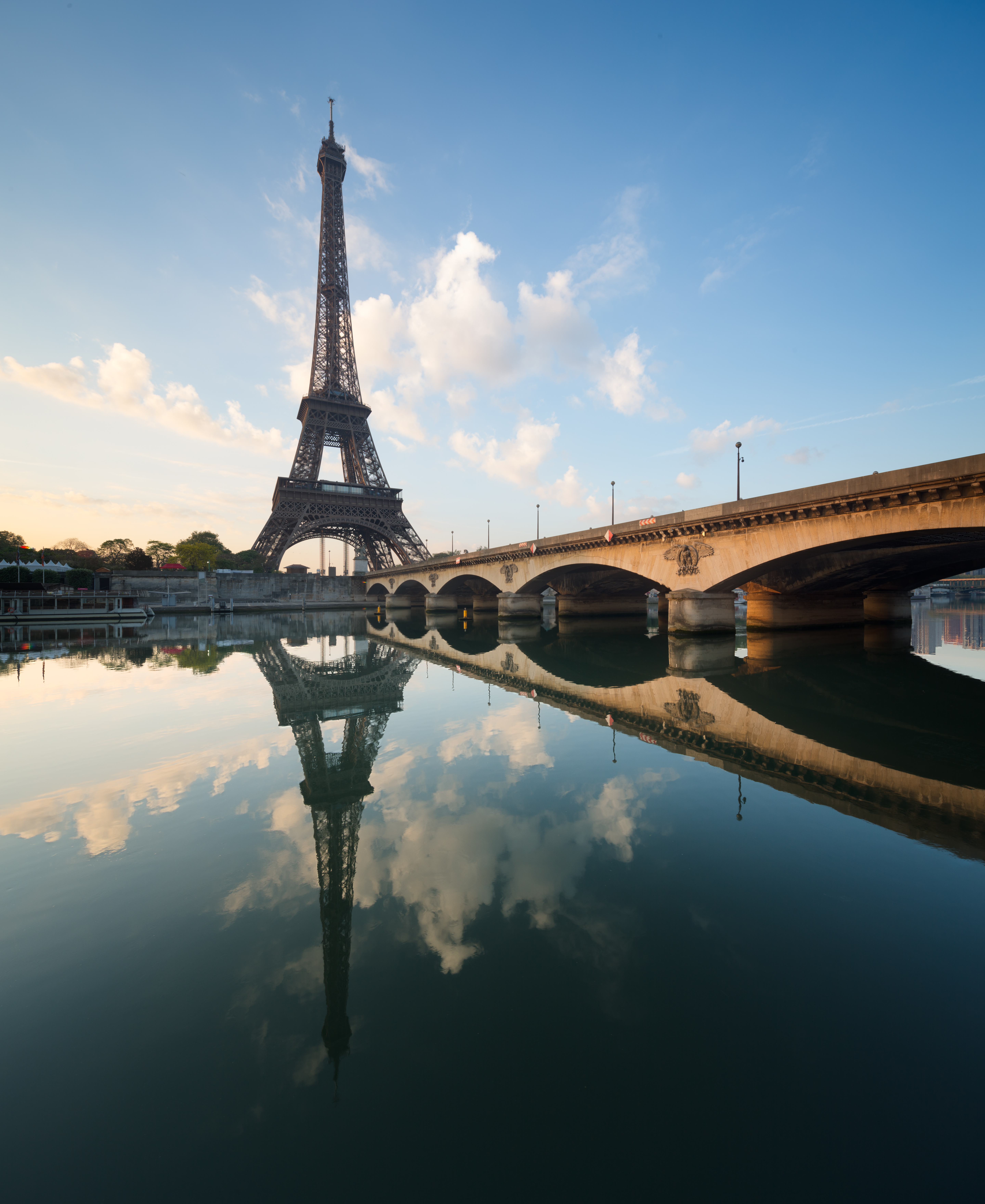 EIFFEL TOWER SUMMIT BY ELEVATORS AND CRUISE